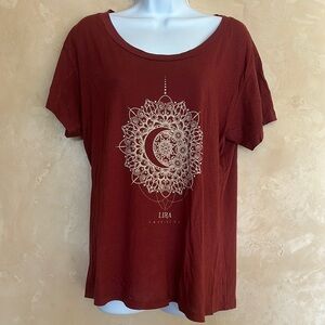 Lira Women's Burgundy/Brown Graphic Top - L
